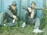 Zwei Betrunkene Soldaten ficken lokalen Teenie #1