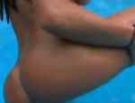 Die tätowierte Erica Viera demonstriert ihren wunderbaren Körper am Pool und wird gefickt #2