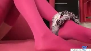 Amateurin mit großen Titten spielt mit ihrer Muschi bis zum Orgasmus #9