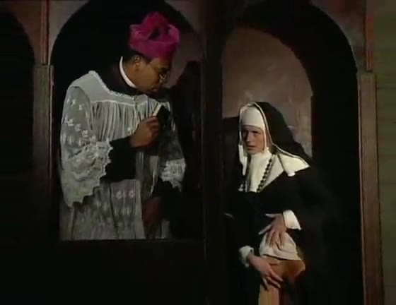 Kleine, versaute Nonne legt eine Beichte der besonderen Art ab #1