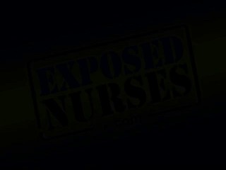 Sexy Krankenschwester Alexa masturbiert mit einem riesigen Sextoy #1