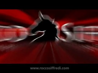 Rocco Siffredi erlebt einen flotten Dreier mit zwei scharfen Huren #1