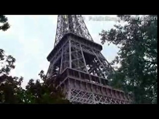 Schlampe besorgt es zwei Typen beim Eiffelturm #18
