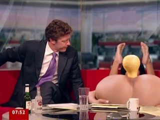Susanna Reid demonstriert Sextoys in ihrer Vagina #24