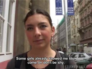 Tschechische Mädels von der Strasse zeigen Haut und blasen für Geld #10