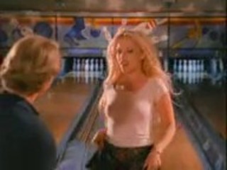 Heiße Blondine Raylene lässt es mit ihrem Liebhaber im Bowling krachen #2