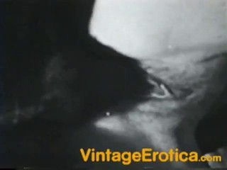 Junge Schlampe wird von der warmen Sperma eines geilen Afrikaners beschossen #18