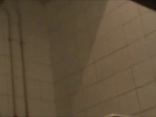 Dicke MILF wird in der Dusche gefilmt #16