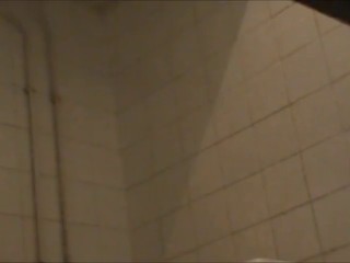 Dicke MILF wird in der Dusche gefilmt #17