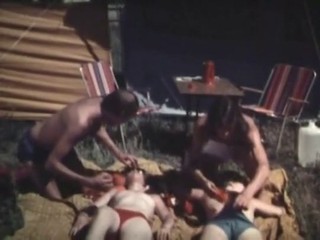 Anne Magle und ihre Freunde bei einer Orgie auf dem Campingplatz #3