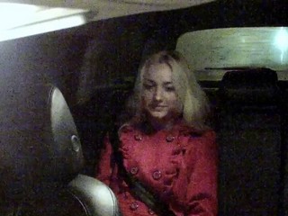 Schöne Blondine bringt einen Taxifahrer zum Orgasmus #25