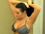 Sexy Brünette Carmen Croft mit tolle Titten saugt #1