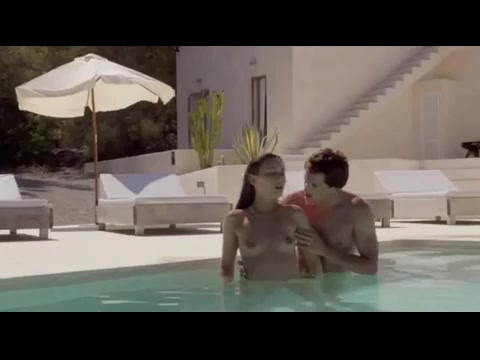Sehr erotischer Sex in einem feuchten Swimmingpool #2