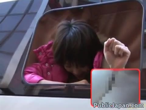 Die heissblütige Asiatin Nana Natsume wird mal kurz in einem Wagen vernascht #17