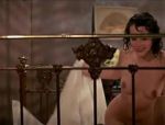 Sexfilmdarstellerin Sylvia Kristel im Film Emanuelle 2 #21