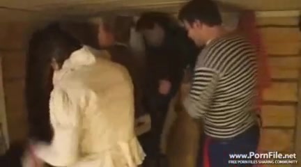 Einige hitzeresistente Russen treiben es in der Sauna - nicht nur Schweiss fließt… #5