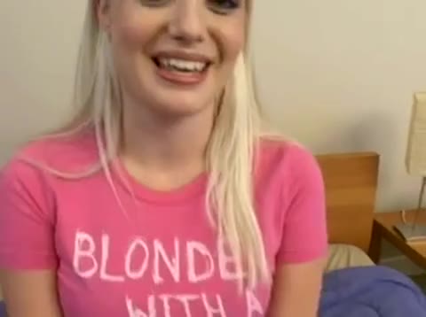 Blonde Schönheit mit einem großen Gehirn beim Sex #3