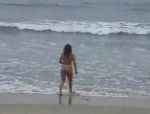 Amateur sex videos in den Wellen des Meeres in der Natur #21
