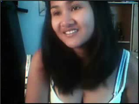 Echte asiatische Teenagerin masturbiert vor der Webcam #2