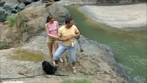 Ein toller Ausflug durch den Fluss mit seiner Freundin endet mit einem großen Fick  #3