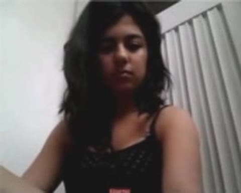 Heisses, arabische Mädchen zeigt ihren Körper bei vivid vor der Webcam #3