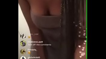 Schwarzer Teenager von Instagram zeigt sich nackt #1