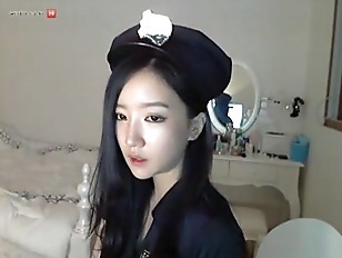 Solo Striptease vor koreanischer Webcam #2