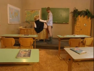 Heiße blonde tschechische Lehrerin liebt es geil #7